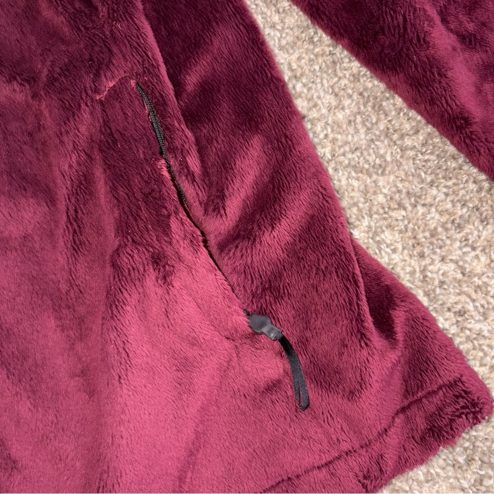 The North Face women’s Osito fleece jacket burgundy long sleeve zip up large - Picture 3 of 9